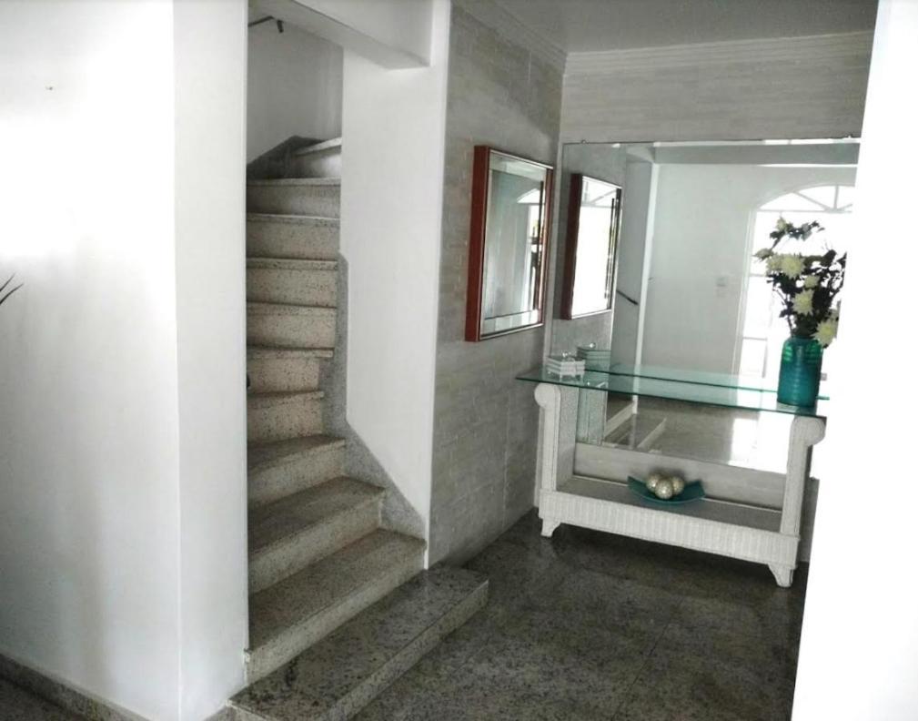 Apartamento Otima Localizacao Γκουαρούχα Εξωτερικό φωτογραφία